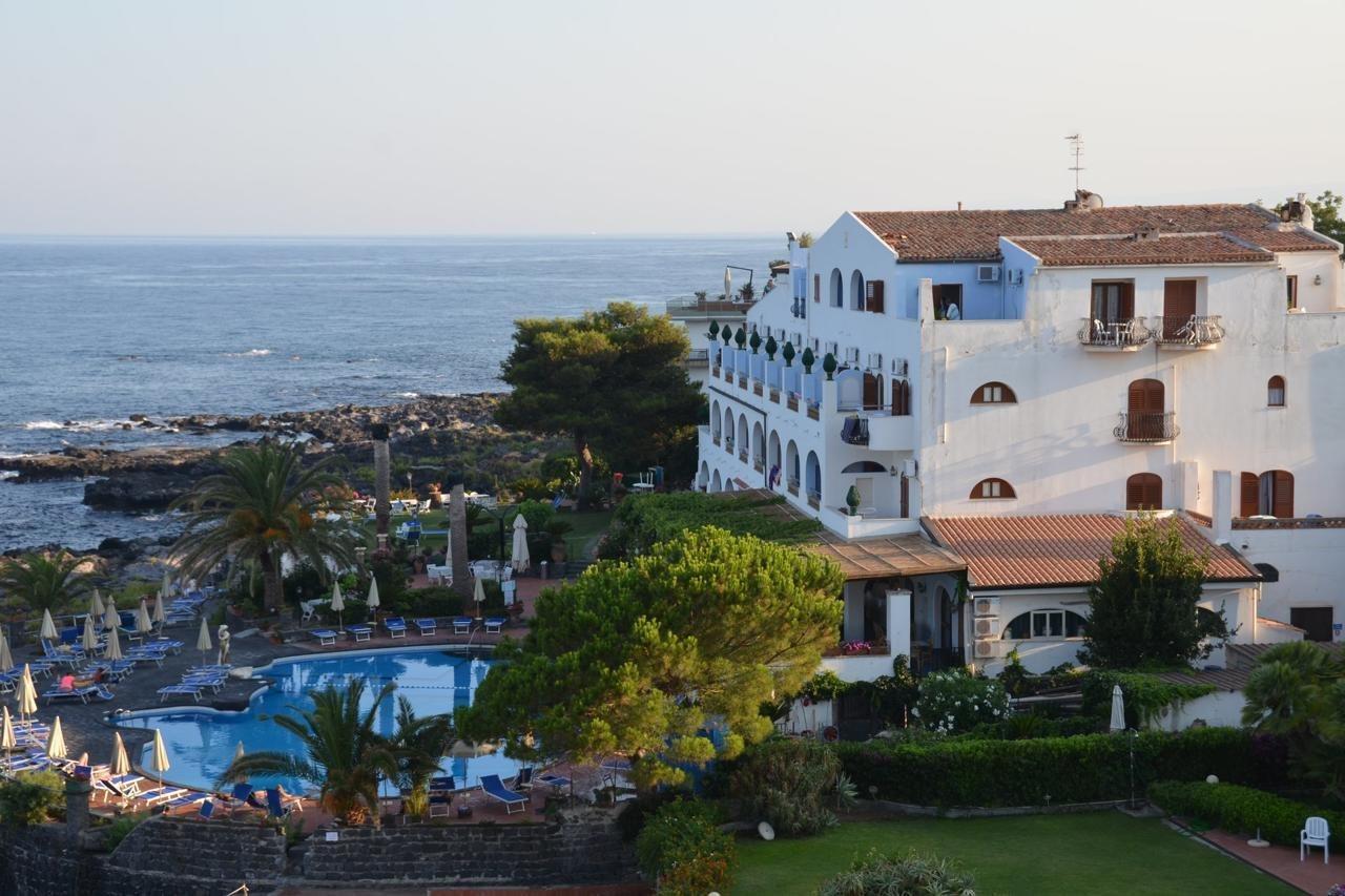 Arathena Rocks Hotel Джардини-Наксос Экстерьер фото