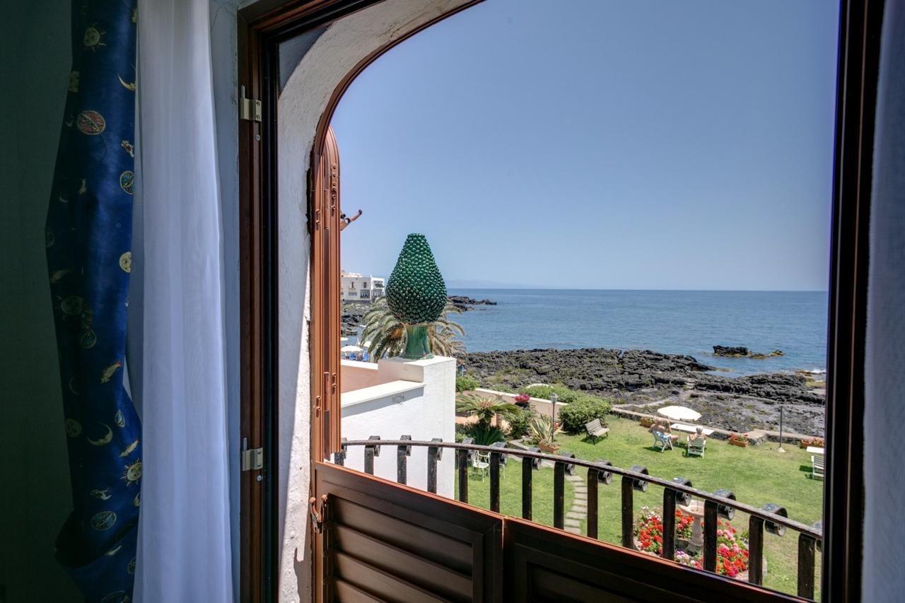 Arathena Rocks Hotel Джардини-Наксос Экстерьер фото