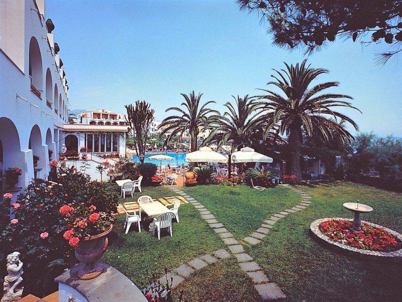 Arathena Rocks Hotel Джардини-Наксос Экстерьер фото